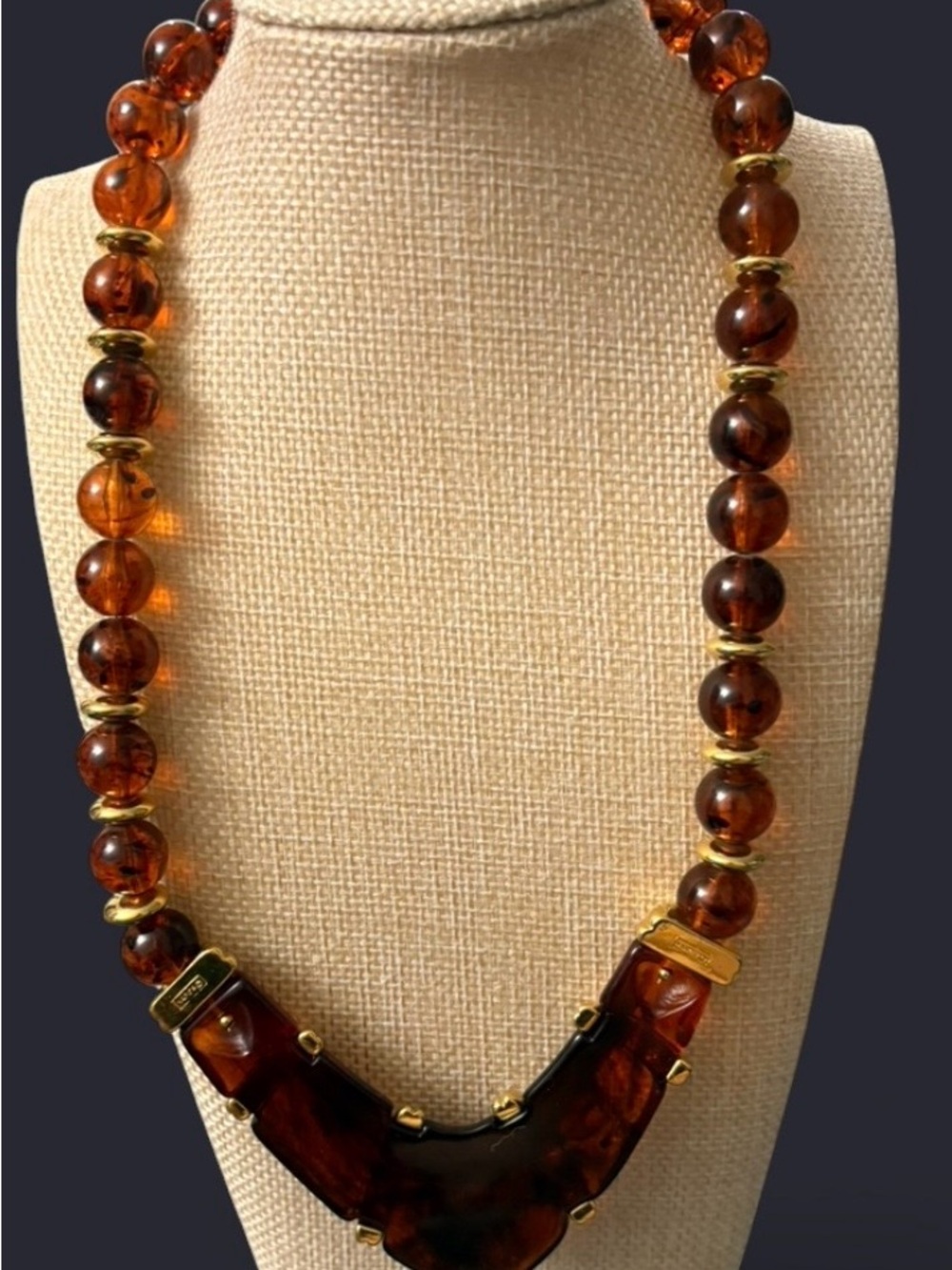 Vintage Napier Necklace featuring their iconic root beer beads - Picture 3 of 6